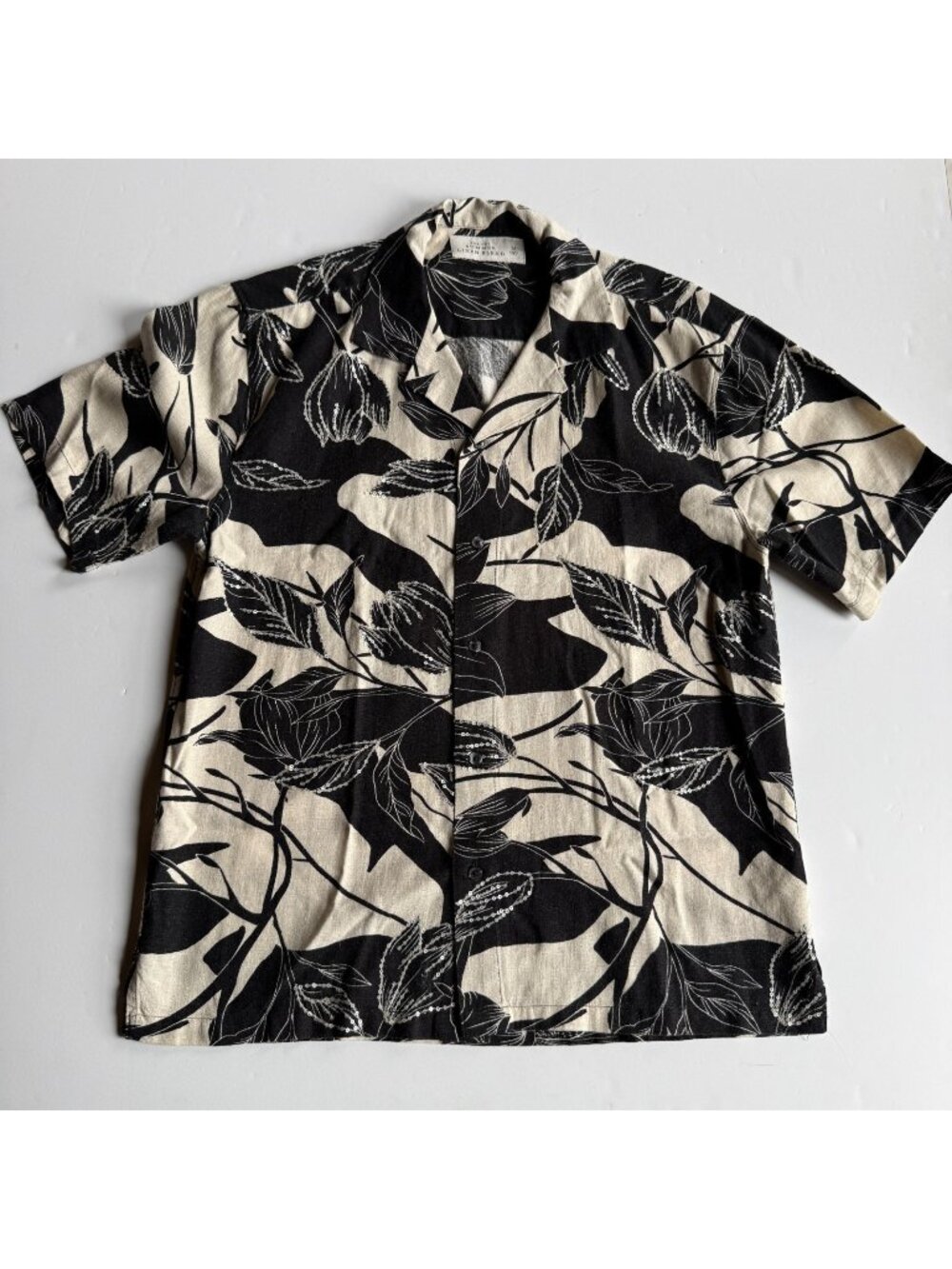 Abercrombie & Fitch Summer Linen Black Floral Camp Collar Shirt - Men’s Medium